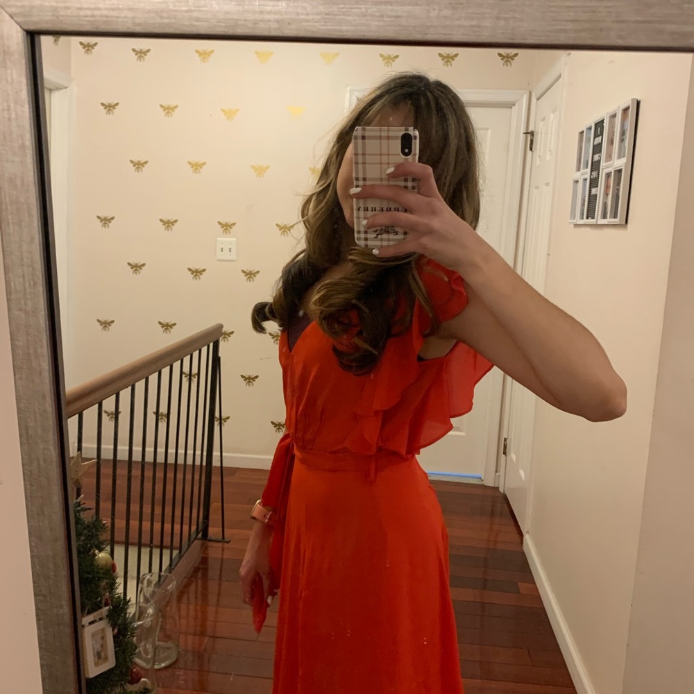 Socialite Red Ruffle Dress - Picture 2 of 4